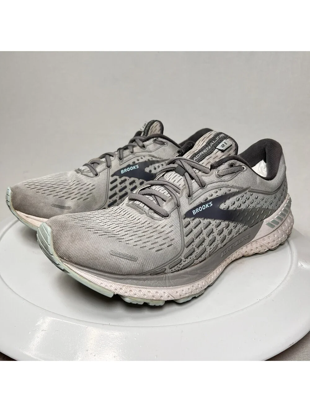 Brooks Adrenaline GTS 21 Lace Up Athletic Running Shoes Women's Sz 9.5 2A Narrow